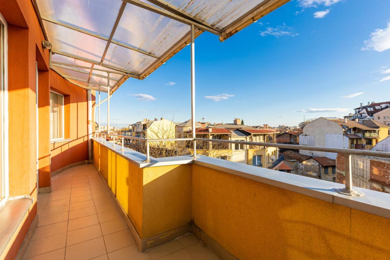 Sunny 1Bd Apartment In Old Town By Flat Mаnager Plovdiv Exterior foto