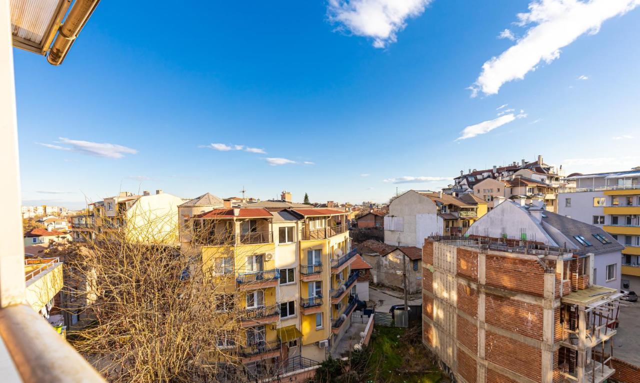 Sunny 1Bd Apartment In Old Town By Flat Mаnager Plovdiv Exterior foto